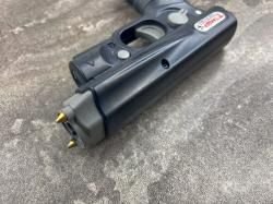 Стреляющий электрошокер Гром КД 111 (+1 картридж светошумовой, фонарь, лазер)