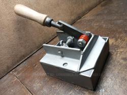 Резак, ножницы для резки свинцовой проволоки. Продам.