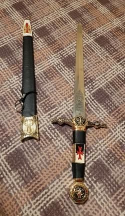 Сувенирный декоративный кинжал Gladius (тамплиерский стиль), не ХО