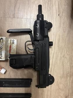 Swiss Arms UZM, узи блоубек