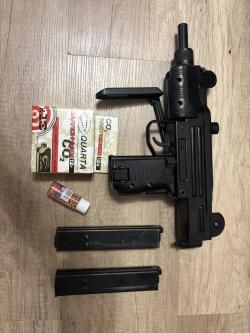 Swiss Arms UZM, узи блоубек