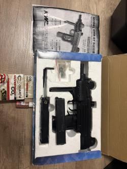 Swiss Arms UZM, узи блоубек