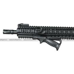 Тактическая рукоятка и упор на цевьё