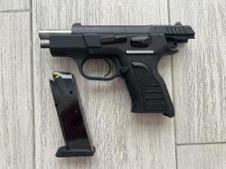 TANFOGLIO INNA
