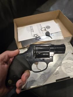 Taurus Lom 13 бразилец состояние нового