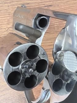 TAURUS LOM-13, cal. 9 mm P.A., Brasil