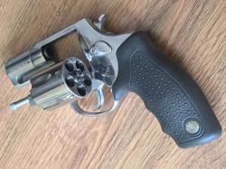 TAURUS LOM-13, cal. 9 mm P.A., Brasil