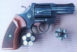 Taurus Lom-13 Kurs, 10x28