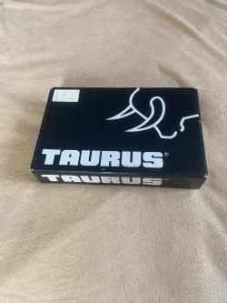 Таурус лом 13 (Taurus lom 13)