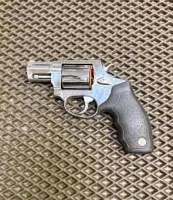 TAURUS LOM-13