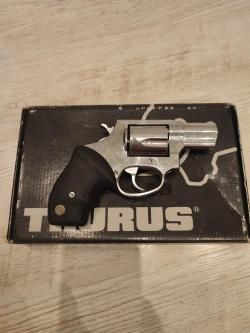 Taurus Lom13