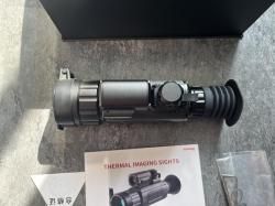 Тепловизионный прицел Sytong AM03-50LRF