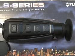 Тепловизор FLIR LS 64