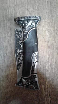 Мощный складной охотничий нож с гравировкой Красавец Клеймо