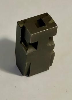 Титановый ограничитель хода затвора на Сайгу-9