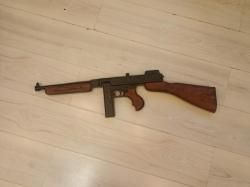 Томспсон 