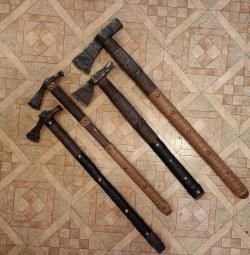 Топор боевой 