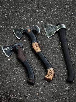 Топор из стали 65г