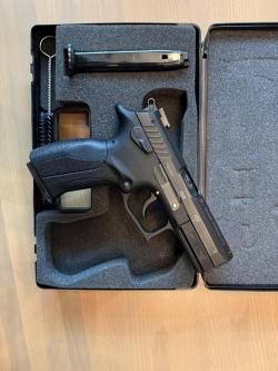 Травматический пистолет Grand Power T-12 кал. 10х28Т Slovakia