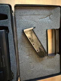 Травматический пистолет Grand Power T-12 кал. 10х28Т Slovakia