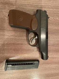 Травматический пистолет ИЖ-79-9Т