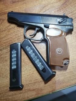 Травматический пистолет (макаров)