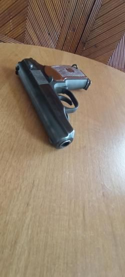 Травматический пистолет макарова МР-80-13Т . 45 Rubber