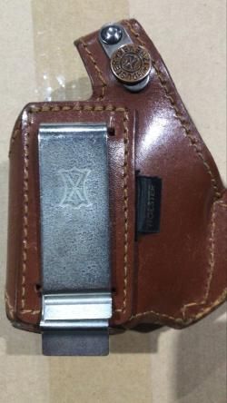 Травматический пистолет ПБ-4-1МЛ "Оса" к.18х45 с ЛЦУ