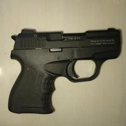 Травматический пистолет ШАРК, калибр 9 РА, производство Турция. Магазин на 6(+1) патронов.