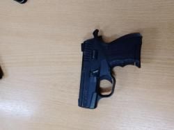 травматический пистолет ШАРК