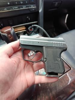 Травматический пистолет wasp r 