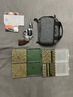 Травматический револьвер Taurus Lom-13 Kurs 10x28