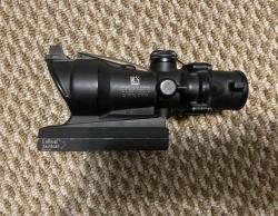 Trijicon ACOG 4x32