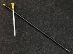 Трость с гербом на рукояти