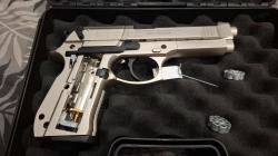 Umarex Beretta M 92 FS (Nickel, Дерево) 4.5 mm пули