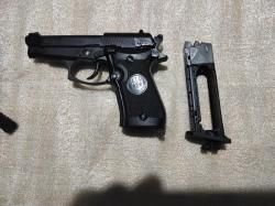 Umarex Beretta M84 FS 4.5 мм (Blowback, металл)