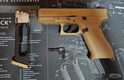 Umarex GLOCK 19X пневматический пистолет с блоубэком