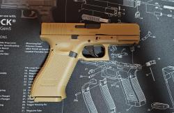 Umarex GLOCK 19X пневматический пистолет с блоубэком