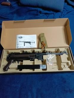 Umarex Legends MP-40 German Legacy Edition