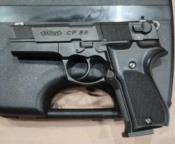 Пневматический пистолет Umarex Walther CP88