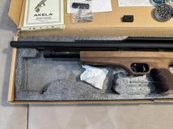 Винтовка пневматическая Crosman Benjamin Akela 5.5 мм (Орех)