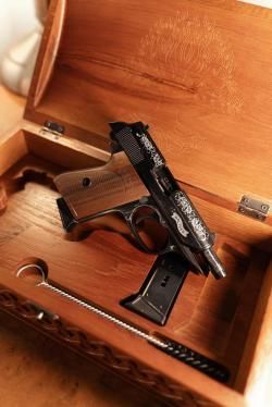 Walther PPK (Bond СО), кал. 10 ТК, коллекционное издание «Дуб»