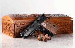 Walther PPK (Bond СО), кал. 10 ТК, коллекционное издание «Дуб»