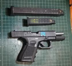 WE Glock 19 semi/fullauto/blowback штурмовой