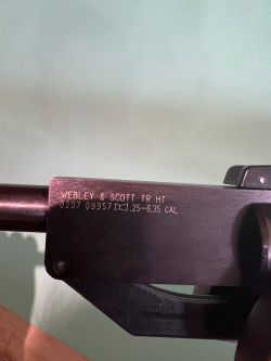 Webley Patriot 6.35 мм (.25), дерево