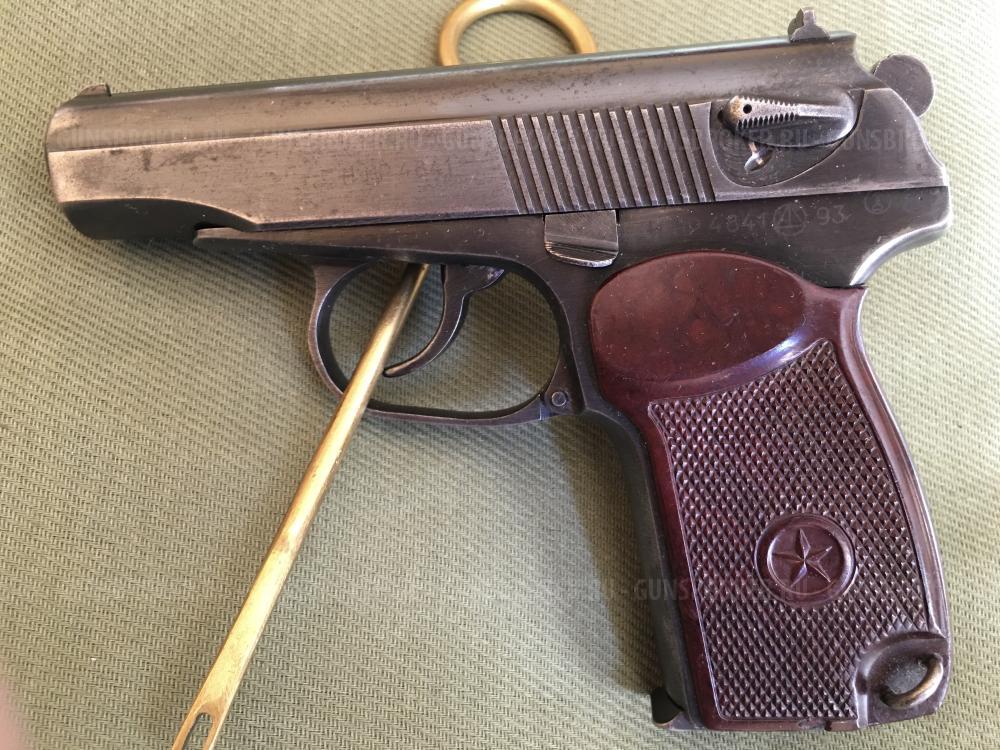 Газовые пистолеты 1993 г.в. 6п42-9, 6п42-7,6