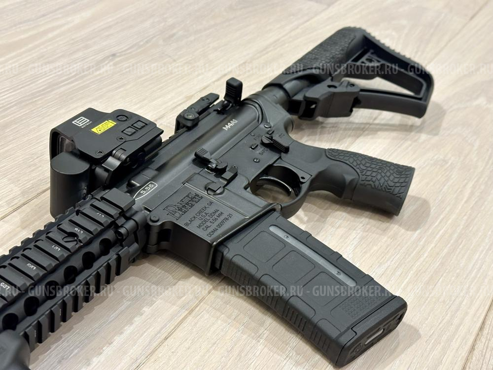 AR-15. Daniel Defense M4A1.