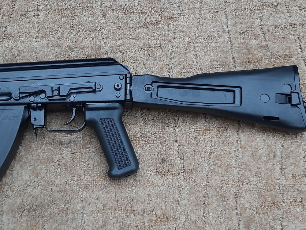 Автомат Калашникова охолощенный АК-103 2019 г., в отличном состоянии.