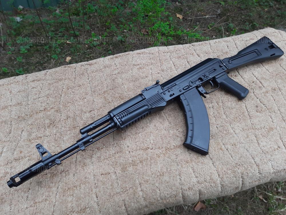 Автомат Калашникова охолощенный АК-103 2019 г., в отличном состоянии.