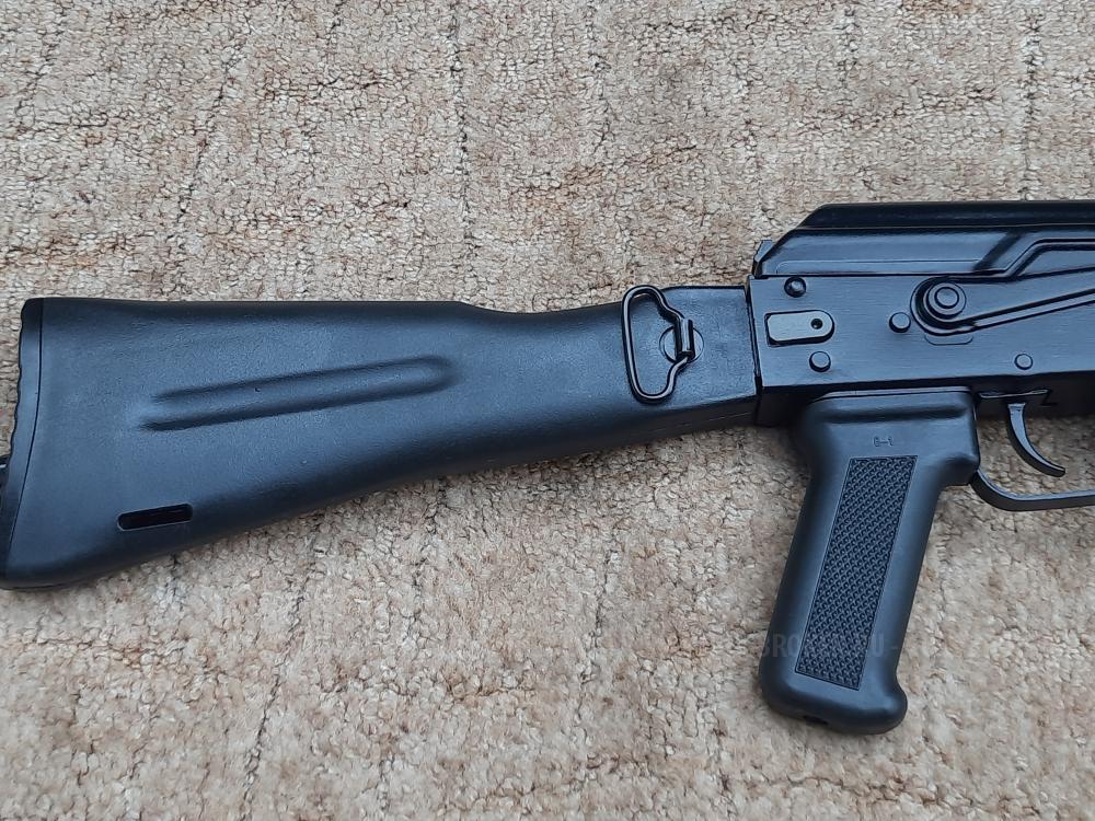 Автомат Калашникова охолощенный АК-103 2019 г., в отличном состоянии.
